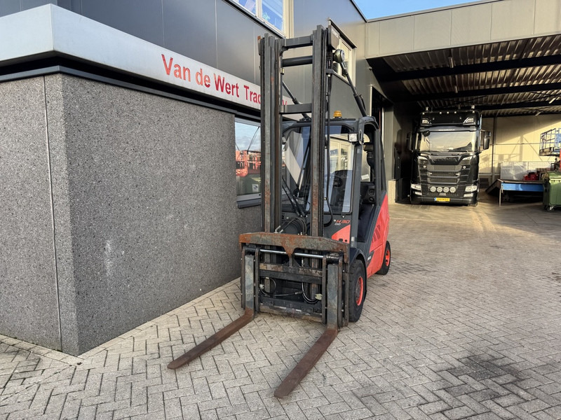 Linde H30D-02 Duplo 450 Sideshift / Vorkversteller VW Diesel 2014 - Carrello elevatore diesel: foto 5 Linde H30D-02 Duplo 450 Sideshift / Vorkversteller VW Diesel 2014 - Carrello elevatore diesel: foto 5