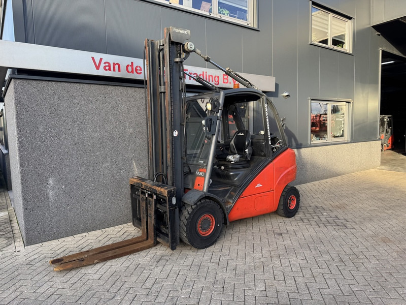 Linde H30T Duplo 450 Sideshift / Vorkversteller LPG 2003 - Carrello elevatore a gas: foto 2 Linde H30T Duplo 450 Sideshift / Vorkversteller LPG 2003 - Carrello elevatore a gas: foto 2