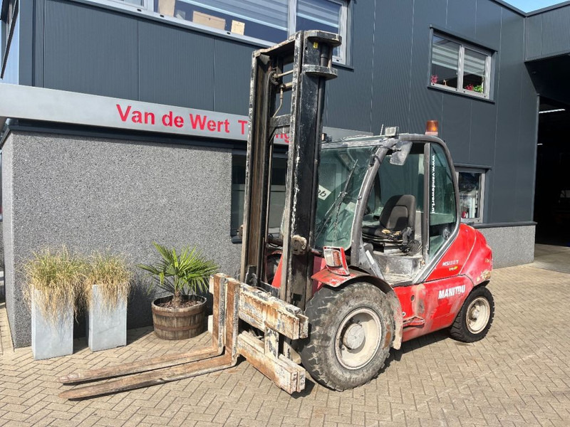 Manitou MSI50T MSI 50T duplo450 SIDESHIFT LUCHTBANDEN 2015 - Carrello elevatore diesel: foto 3 Manitou MSI50T MSI 50T duplo450 SIDESHIFT LUCHTBANDEN 2015 - Carrello elevatore diesel: foto 3