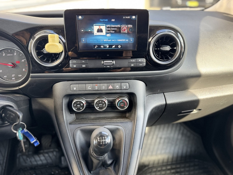 Furgone box Mercedes-Benz Citan 110 CDI 95PK Diesel 2021 Airco / DAB + / Apple Carplay / Camera / LM Velgen / Cruise control / Navi Zeer Net!: foto 12 Furgone box Mercedes-Benz Citan 110 CDI 95PK Diesel 2021 Airco / DAB + / Apple Carplay / Camera / LM Velgen / Cruise control / Navi Zeer Net!: foto 12