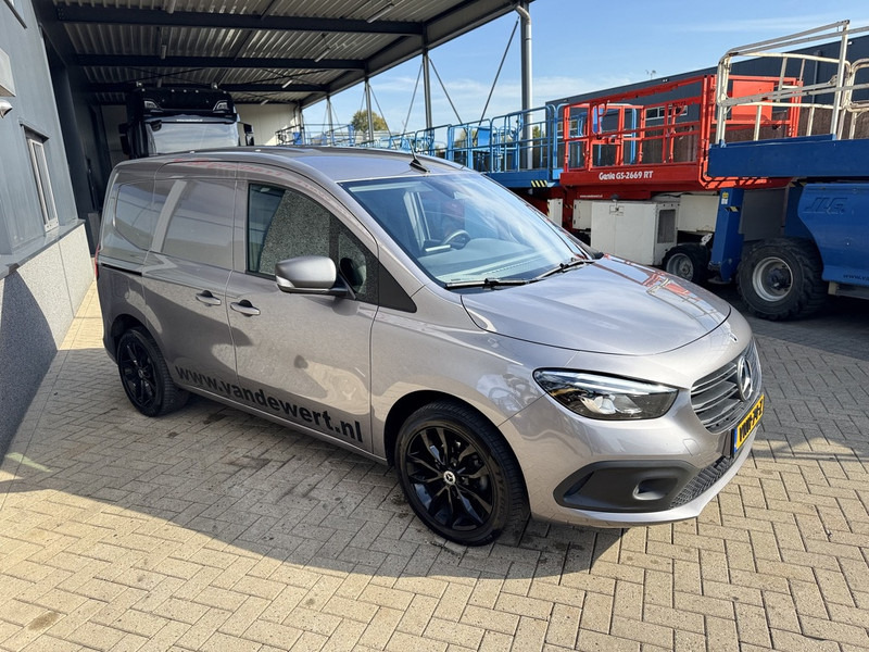 Furgone box Mercedes-Benz Citan 110 CDI 95PK Diesel 2021 Airco / DAB + / Apple Carplay / Camera / LM Velgen / Cruise control / Navi Zeer Net!: foto 7 Furgone box Mercedes-Benz Citan 110 CDI 95PK Diesel 2021 Airco / DAB + / Apple Carplay / Camera / LM Velgen / Cruise control / Navi Zeer Net!: foto 7