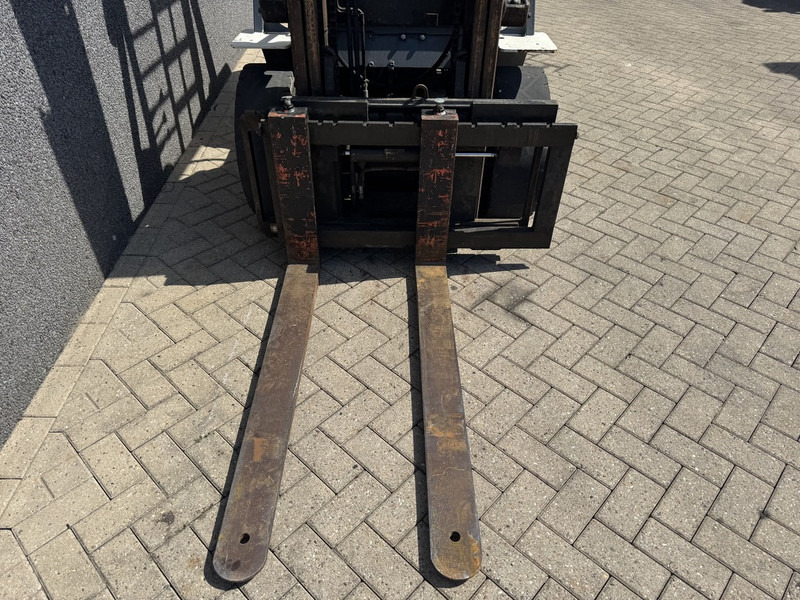 Toyota 62-6FDF30 - Carrello elevatore diesel: foto 3 Toyota 62-6FDF30 - Carrello elevatore diesel: foto 3