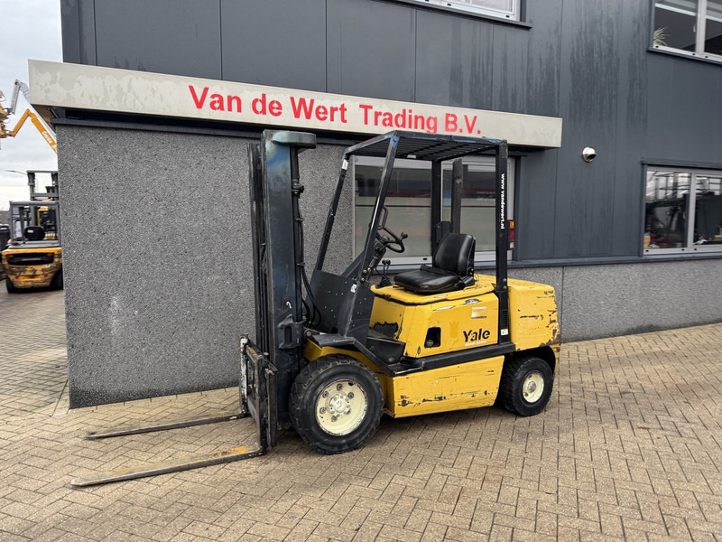 Yale GDP30 TF Triplo 465 Freelift / Sideshift / Mazda Diesel 2005 - Carrello elevatore diesel: foto 2 Yale GDP30 TF Triplo 465 Freelift / Sideshift / Mazda Diesel 2005 - Carrello elevatore diesel: foto 2