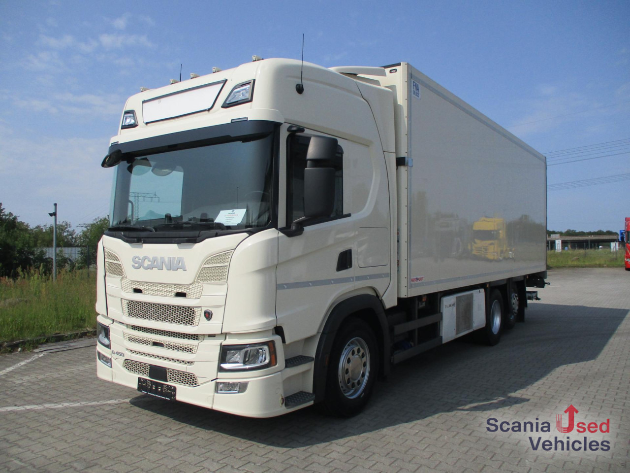 SCANIA G 450 B6x2*4LB Tiefkühl / Lenk-, Liftbar - Autocarro frigorifero: foto 1 SCANIA G 450 B6x2*4LB Tiefkühl / Lenk-, Liftbar - Autocarro frigorifero: foto 1