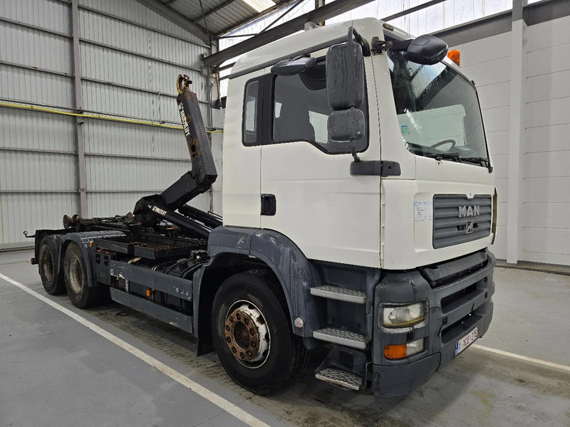 MAN TGS 28.360 6x2 / AIRCO / LIFTAS - Autocarro scarrabile: foto 4 MAN TGS 28.360 6x2 / AIRCO / LIFTAS - Autocarro scarrabile: foto 4