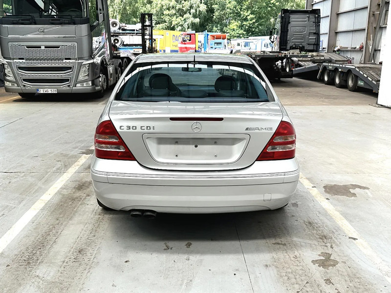 Mercedes-Benz C-Klasse C30 CDI / AMG /DIESEL TURBO 33795 km - Berlina: foto 4 Mercedes-Benz C-Klasse C30 CDI / AMG /DIESEL TURBO 33795 km - Berlina: foto 4