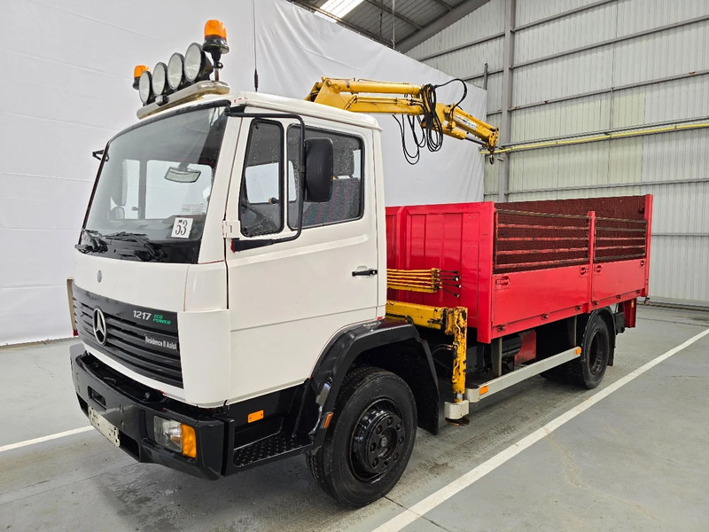 Mercedes-Benz E 1217 - BR 9 / LAMMES - BLATT - SPRING / EFFER KRAAN / DHOLLANDIA - Autocarro con pianale/ Cassone fisso, Camion con gru: foto 1 Mercedes-Benz E 1217 - BR 9 / LAMMES - BLATT - SPRING / EFFER KRAAN / DHOLLANDIA - Autocarro con pianale/ Cassone fisso, Camion con gru: foto 1