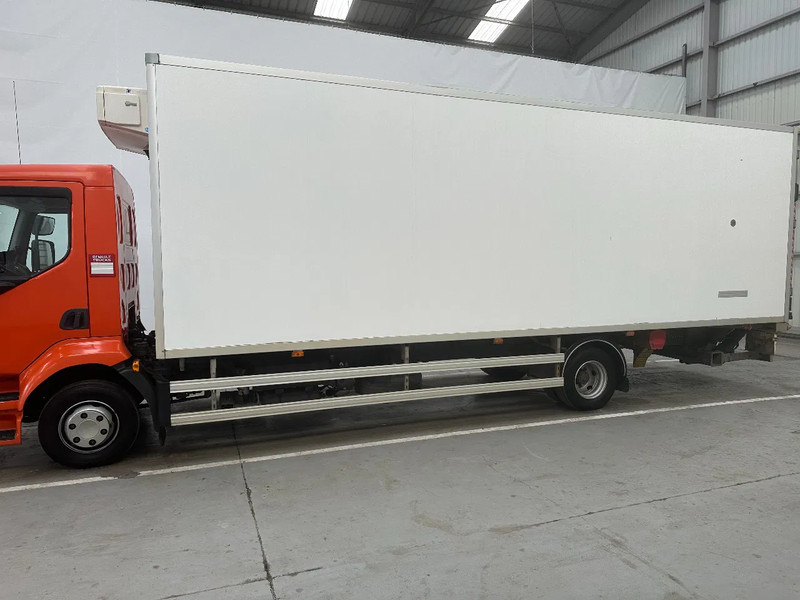 Renault D 12 220 / 264728 km - Autocarro frigorifero: foto 2 Renault D 12 220 / 264728 km - Autocarro frigorifero: foto 2