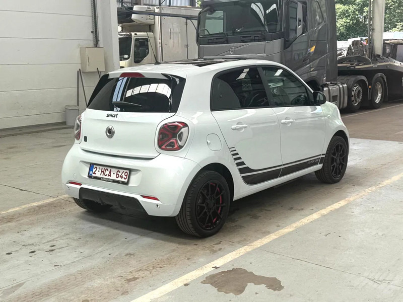 Smart Forfour ONE EQ / 100% ELECTRIC / BRABUS ALLOY WHEELS /EDITION ONE - Autovettura: foto 5 Smart Forfour ONE EQ / 100% ELECTRIC / BRABUS ALLOY WHEELS /EDITION ONE - Autovettura: foto 5