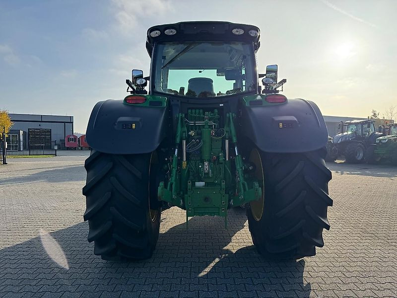 John Deere 6R195 AP 50KM COMMAND-PRO G5-PLUS 2024 705 UUR!!! - Trattore: foto 3 John Deere 6R195 AP 50KM COMMAND-PRO G5-PLUS 2024 705 UUR!!! - Trattore: foto 3