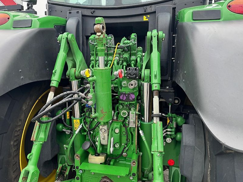 John Deere 6R250 AP 50KM COMMAND-PRO FH+FA 2022 2800 UUR!!! - Trattore: foto 5 John Deere 6R250 AP 50KM COMMAND-PRO FH+FA 2022 2800 UUR!!! - Trattore: foto 5