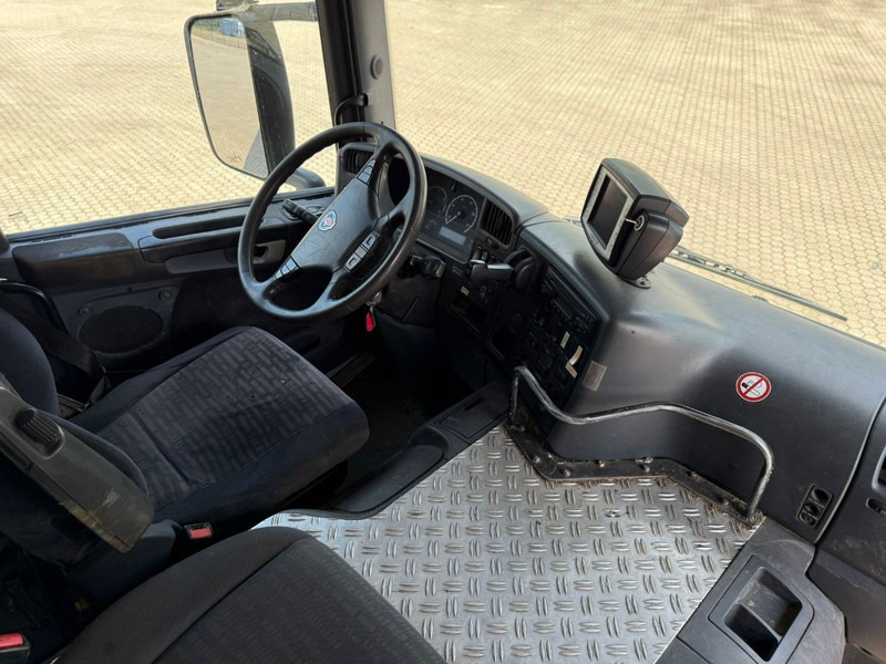 Leasing di Scania P 230 DB 6X2/4 HNB NL Truck 327.000 km Scania P 230 DB 6X2/4 HNB NL Truck 327.000 km: foto 12