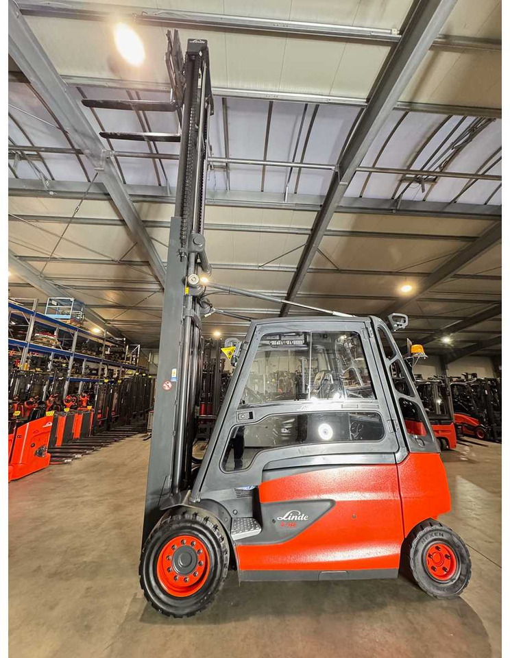 08/2017 SERVICE+UVV 10/2026 LINDE E45HL 4.500KG ELECTRIC FORKLIFT CAB HEATER E50 - Carrello elevatore: foto 3 08/2017 SERVICE+UVV 10/2026 LINDE E45HL 4.500KG ELECTRIC FORKLIFT CAB HEATER E50 - Carrello elevatore: foto 3