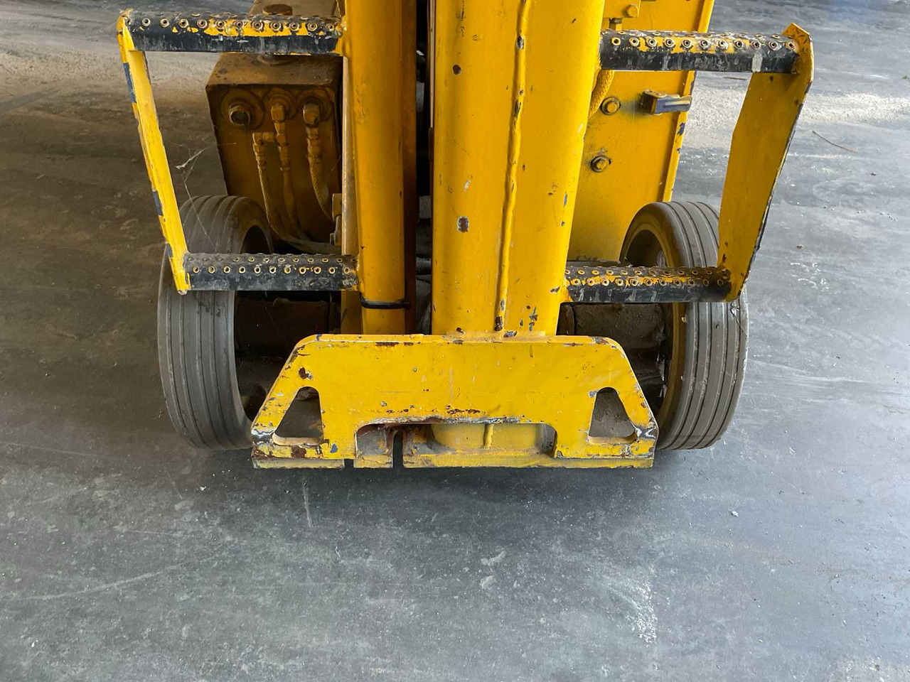 1994 UPRIGHT 65000-001 AERIAL PLATFORM - Piattaforma aerea: foto 4 1994 UPRIGHT 65000-001 AERIAL PLATFORM - Piattaforma aerea: foto 4