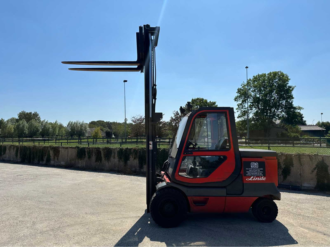 2001 LINDE E40 P 02 FORKLIFT - Carrello elevatore: foto 2 2001 LINDE E40 P 02 FORKLIFT - Carrello elevatore: foto 2