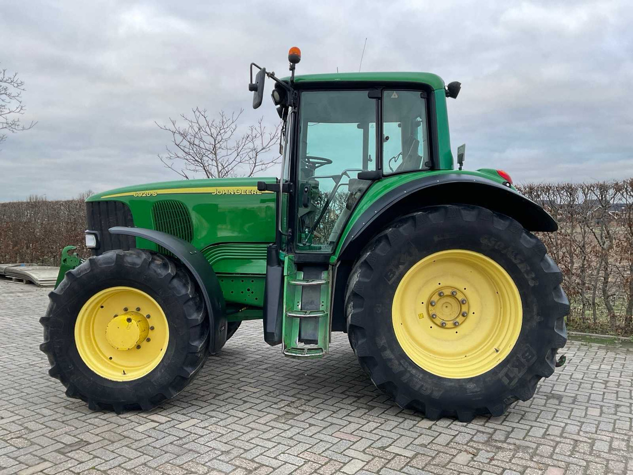 2005 JOHN DEERE 6920 S ALL-WHEEL DRIVE FARM TRACTOR - Trattore: foto 2 2005 JOHN DEERE 6920 S ALL-WHEEL DRIVE FARM TRACTOR - Trattore: foto 2