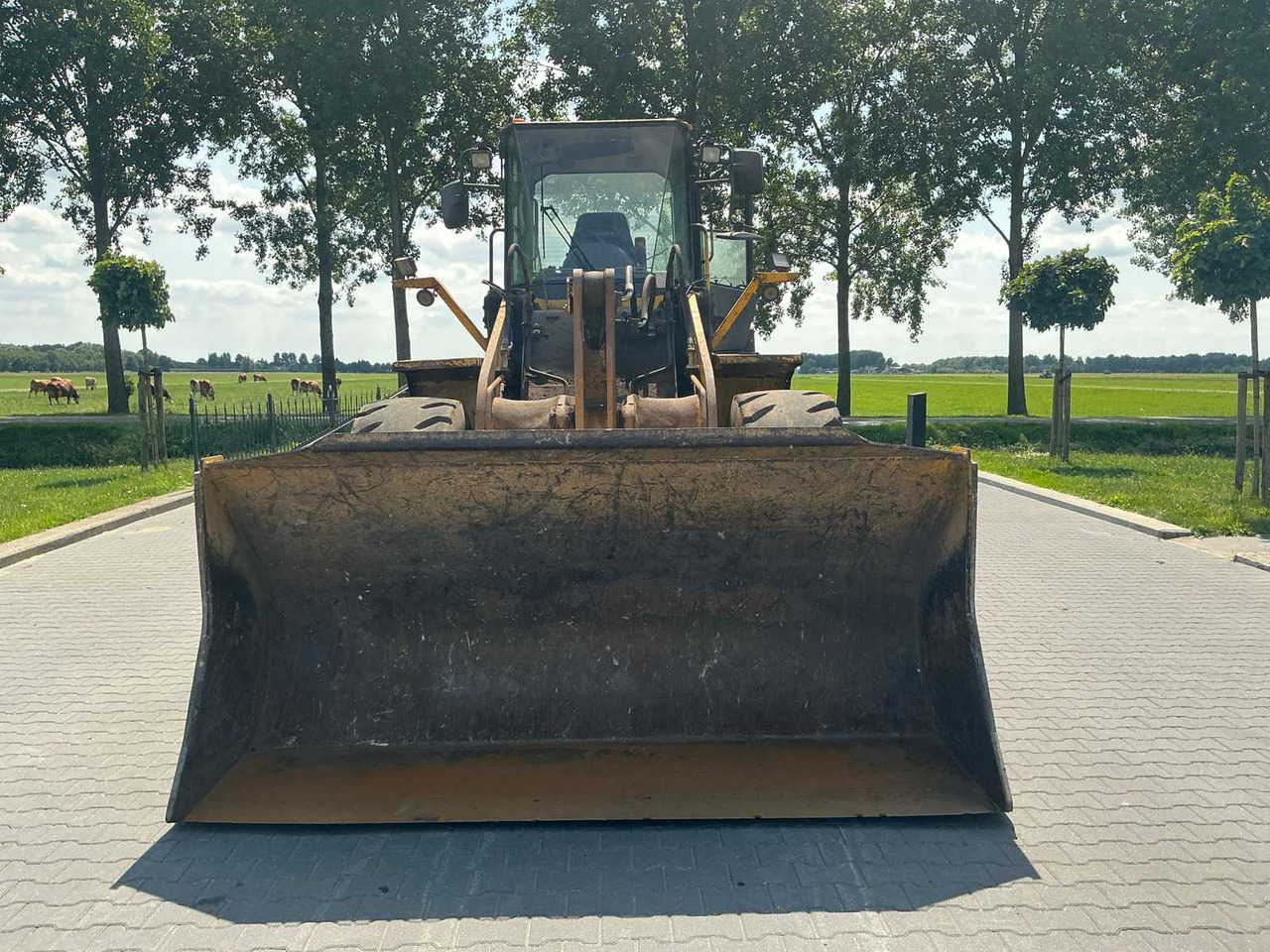 2005 KOMATSU WA320-5H SHOVEL - Pala gommata: foto 2 2005 KOMATSU WA320-5H SHOVEL - Pala gommata: foto 2