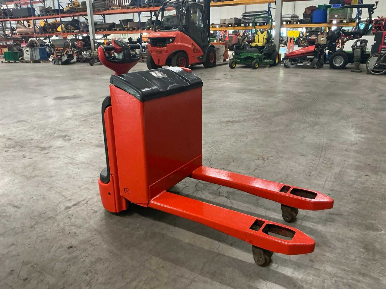 2005 LINDE T16 PUMP TRUCK - Carrello elevatore: foto 5 2005 LINDE T16 PUMP TRUCK - Carrello elevatore: foto 5