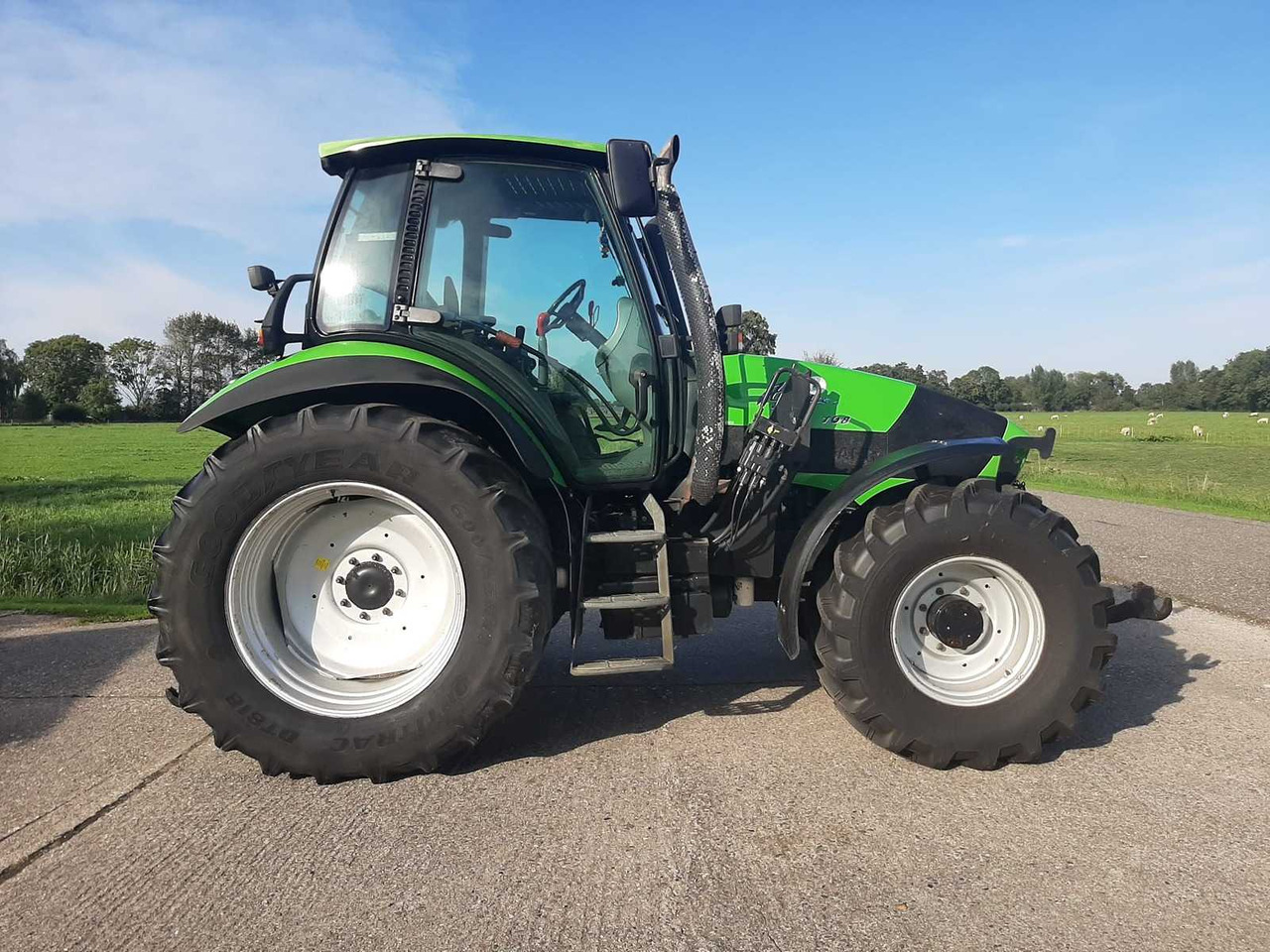 2006 DEUTZ-FAHR AGROTRON 108 FOUR WHEEL DRIVE FARM TRACTOR - Trattore: foto 5 2006 DEUTZ-FAHR AGROTRON 108 FOUR WHEEL DRIVE FARM TRACTOR - Trattore: foto 5