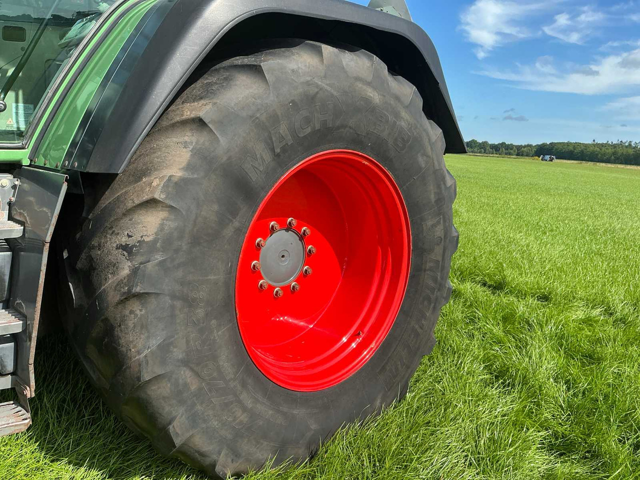 Trattore 2006 FENDT 818 ALL-WHEEL DRIVE FARM TRACTOR: foto 16 Trattore 2006 FENDT 818 ALL-WHEEL DRIVE FARM TRACTOR: foto 16