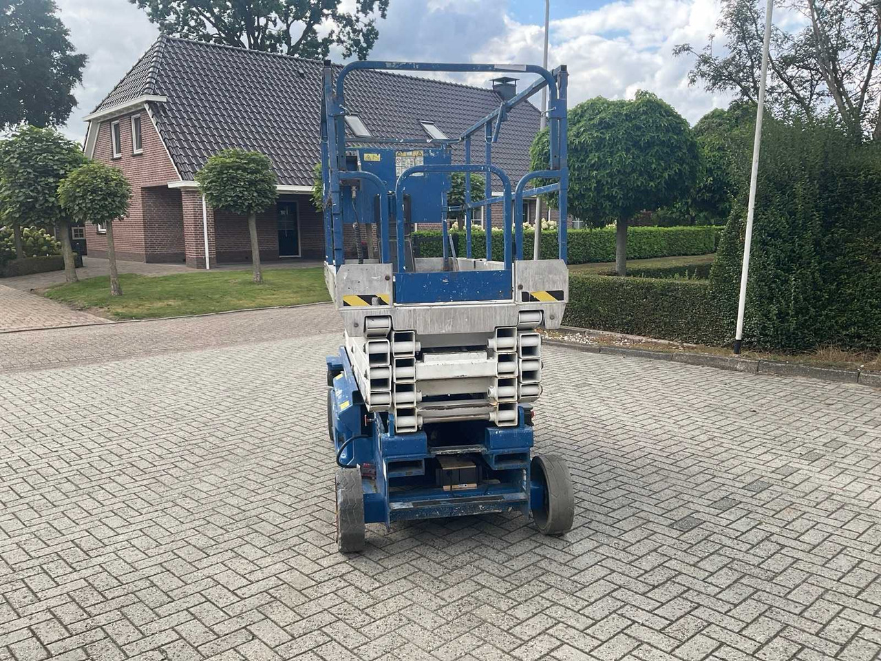 2006 JLG. 3246 ES AERIAL PLATFORM - Piattaforma aerea: foto 3 2006 JLG. 3246 ES AERIAL PLATFORM - Piattaforma aerea: foto 3