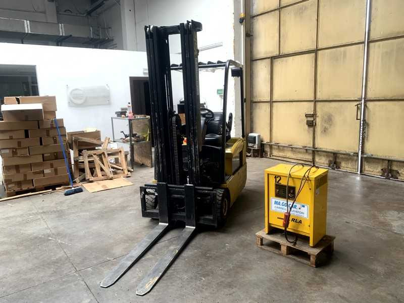 2006 YALE ERP18ATF ELECTRIC FORKLIFT - Carrello elevatore: foto 3 2006 YALE ERP18ATF ELECTRIC FORKLIFT - Carrello elevatore: foto 3