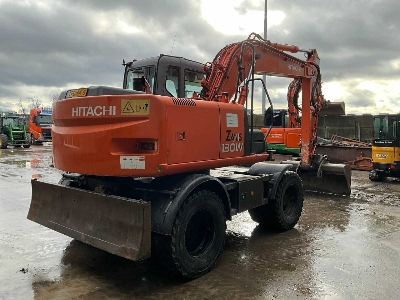 2007 HITACHI ZX130W WHEELED EXCAVATOR - Escavatore gommato: foto 4 2007 HITACHI ZX130W WHEELED EXCAVATOR - Escavatore gommato: foto 4