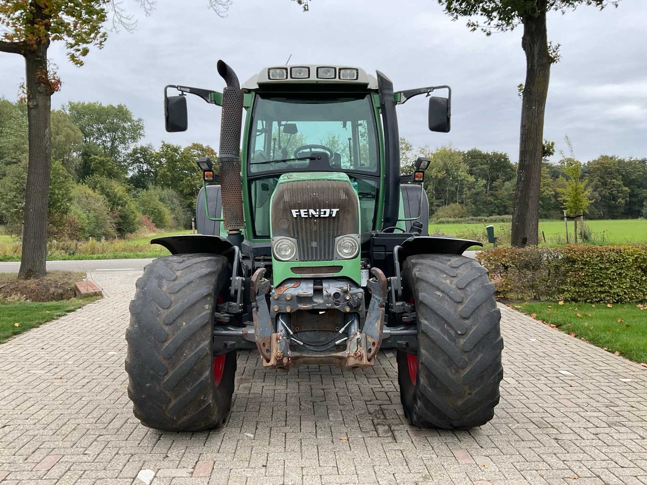2008 FENDT 412 VARIO TMS ALL-WHEEL DRIVE AGRICULTURAL TRACTOR - Trattore: foto 2 2008 FENDT 412 VARIO TMS ALL-WHEEL DRIVE AGRICULTURAL TRACTOR - Trattore: foto 2