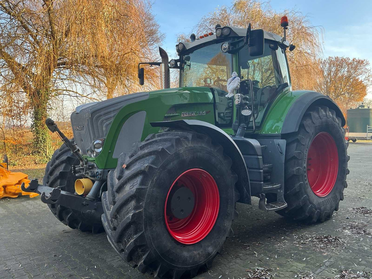 2008 FENDT 924 VARIO ALL-WHEEL DRIVE FARM TRACTOR - Trattore: foto 1 2008 FENDT 924 VARIO ALL-WHEEL DRIVE FARM TRACTOR - Trattore: foto 1