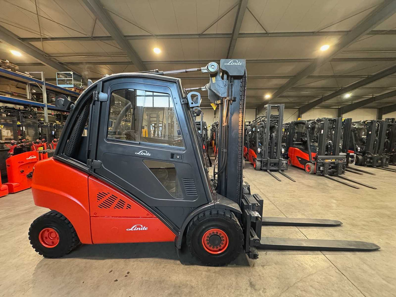2008 SERVICE + UVV 01/2026 LINDE H35T 3.500KG 3.+4. VALVE WIDER 148CM FORK ADJUSTER GAS FORKLIFT FORKLIFT 10.543 HOURS - Carrello elevatore: foto 5 2008 SERVICE + UVV 01/2026 LINDE H35T 3.500KG 3.+4. VALVE WIDER 148CM FORK ADJUSTER GAS FORKLIFT FORKLIFT 10.543 HOURS - Carrello elevatore: foto 5
