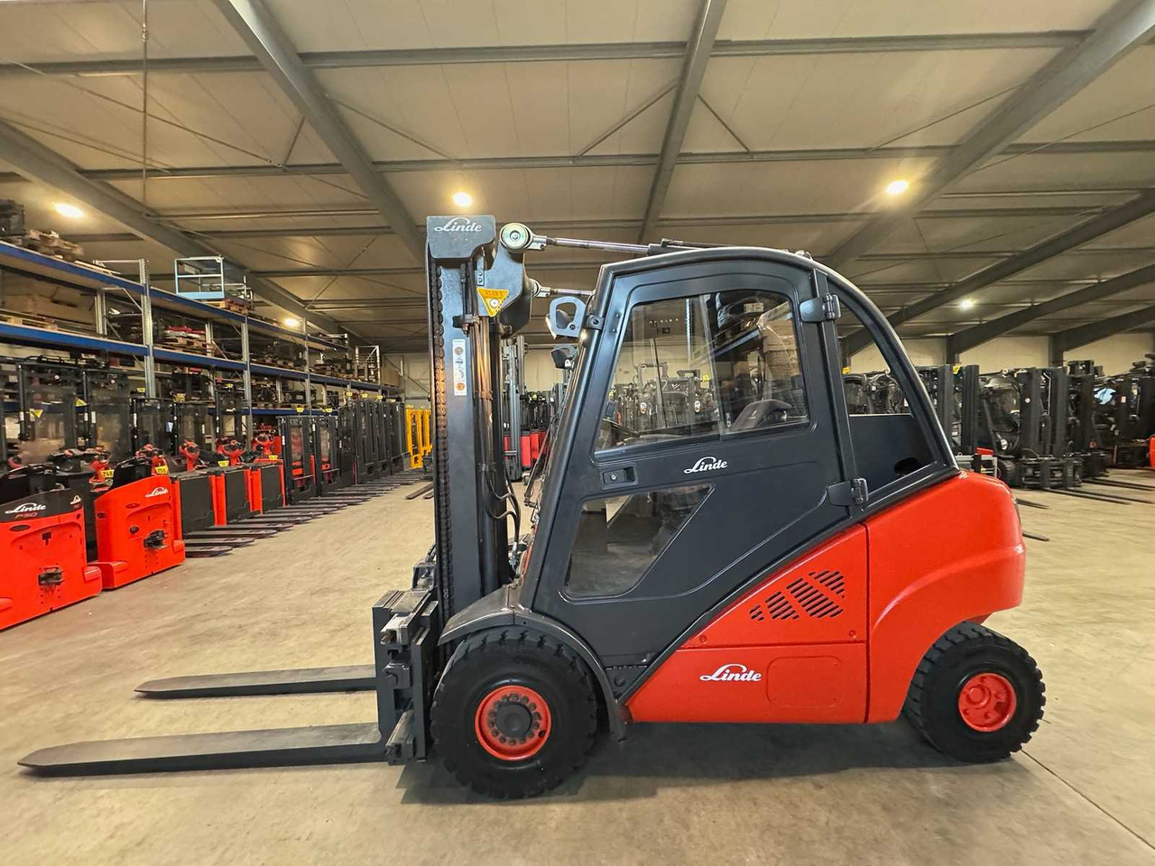 2008 SERVICE + UVV 01/2026 LINDE H35T 3.500KG 3.+4. VALVE WIDER 148CM FORK ADJUSTER GAS FORKLIFT FORKLIFT 10.543 HOURS - Carrello elevatore: foto 1 2008 SERVICE + UVV 01/2026 LINDE H35T 3.500KG 3.+4. VALVE WIDER 148CM FORK ADJUSTER GAS FORKLIFT FORKLIFT 10.543 HOURS - Carrello elevatore: foto 1
