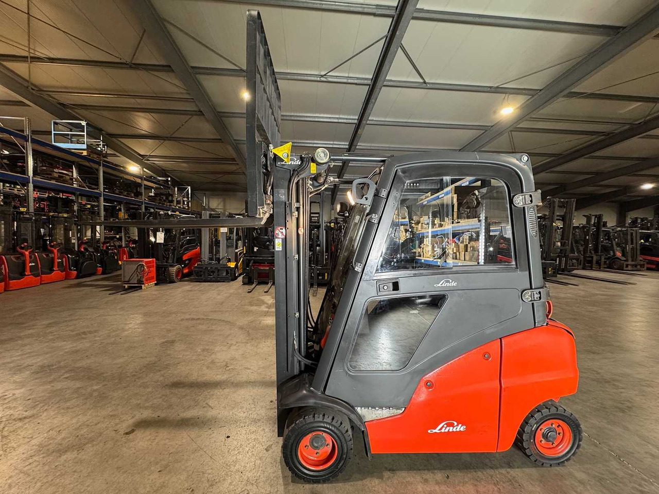 2008 SERVICE + UVV 10/2026 LINDE H20T 2,000KG TRIPLEX GAS FORKLIFT FORKLIFT 11,735 HOURS - Carrello elevatore: foto 2 2008 SERVICE + UVV 10/2026 LINDE H20T 2,000KG TRIPLEX GAS FORKLIFT FORKLIFT 11,735 HOURS - Carrello elevatore: foto 2