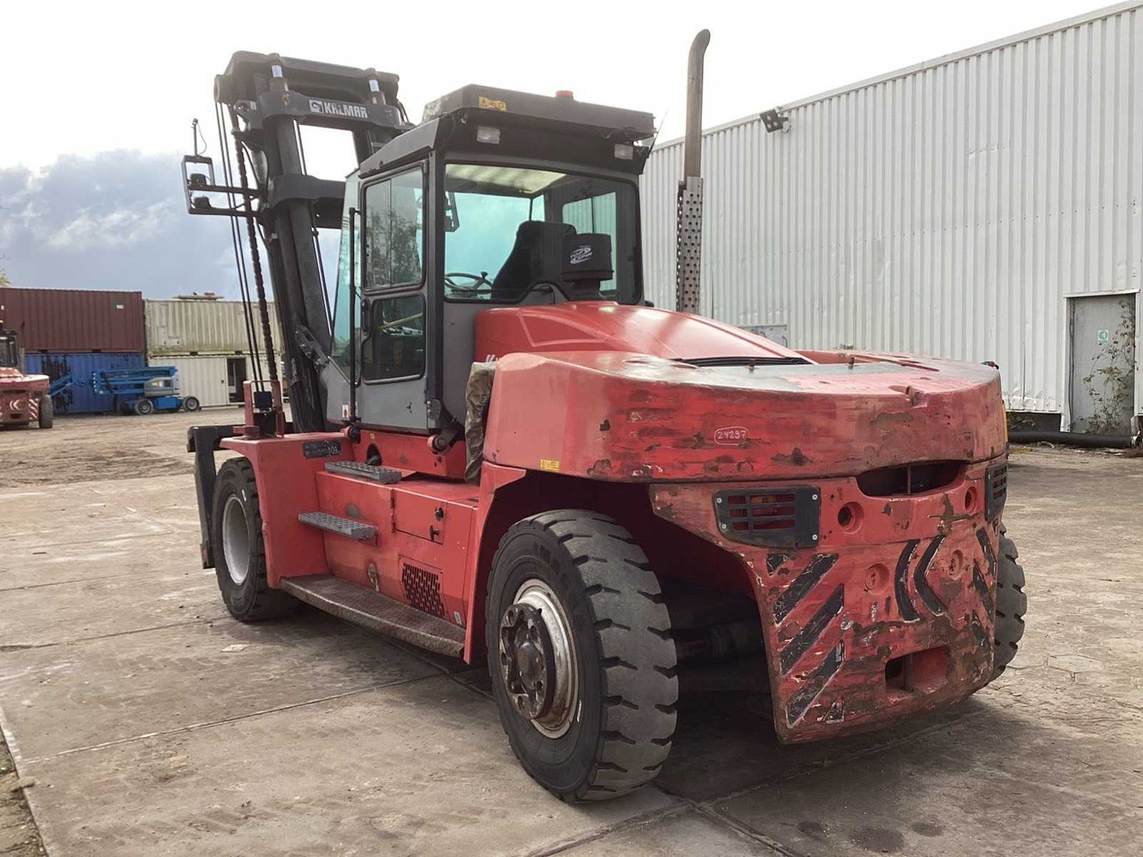 2010 KALMAR DCE 150-12 FORKLIFT - Carrello elevatore: foto 4 2010 KALMAR DCE 150-12 FORKLIFT - Carrello elevatore: foto 4