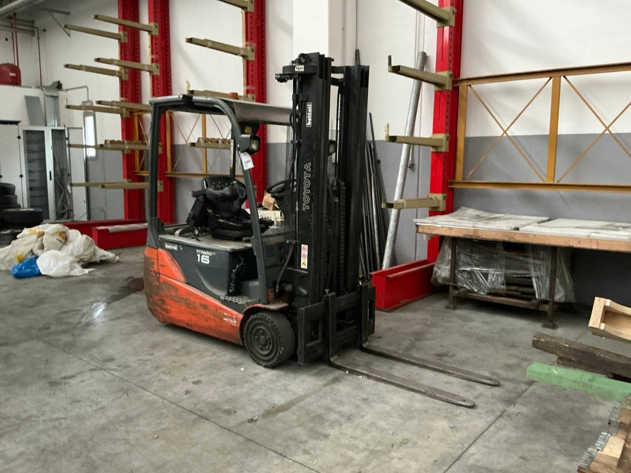 2010 TOYOTA 8FBET16 FORKLIFT - Carrello elevatore: foto 1 2010 TOYOTA 8FBET16 FORKLIFT - Carrello elevatore: foto 1