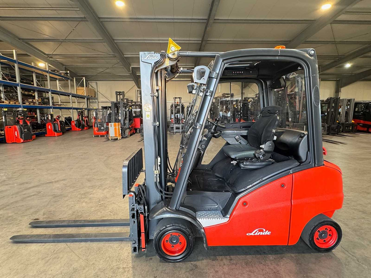 2011 SERVICE + UVV 09/2026 LINDE H20T 2.000KG TRIPLEX 3.+4. - Carrello elevatore: foto 5 2011 SERVICE + UVV 09/2026 LINDE H20T 2.000KG TRIPLEX 3.+4. - Carrello elevatore: foto 5