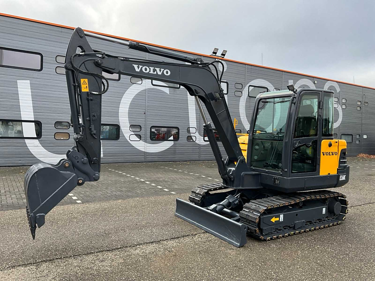 2011 VOLVO EC60C MIDI EXCAVATOR - Escavatore: foto 1 2011 VOLVO EC60C MIDI EXCAVATOR - Escavatore: foto 1