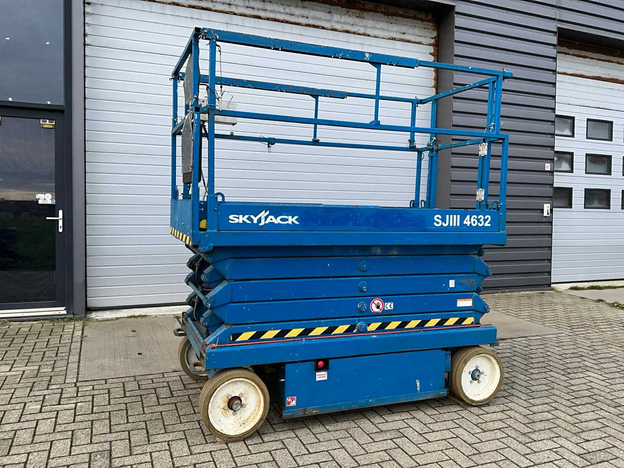 2012 SKYJACK SJIII4632 AERIAL PLATFORM - Piattaforma aerea: foto 1 2012 SKYJACK SJIII4632 AERIAL PLATFORM - Piattaforma aerea: foto 1