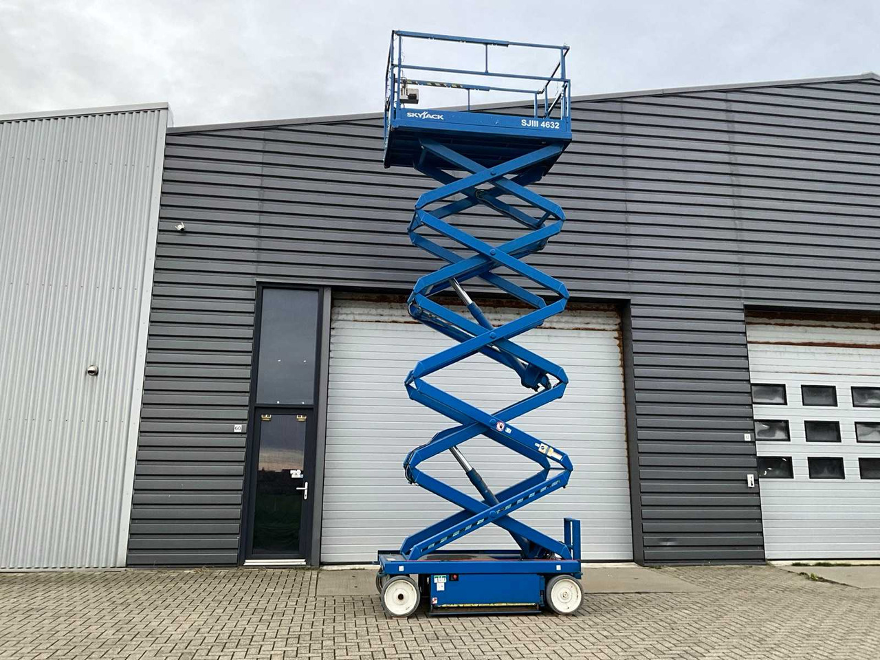 2012 SKYJACK SJIII4632 AERIAL PLATFORM - Piattaforma aerea: foto 5 2012 SKYJACK SJIII4632 AERIAL PLATFORM - Piattaforma aerea: foto 5