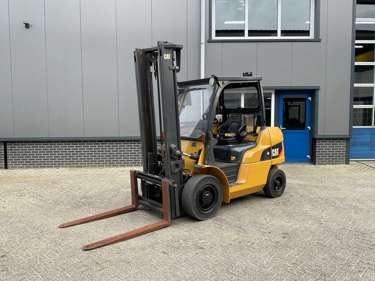 2013 CATERPILLAR DP40N FORKLIFT - Carrello elevatore: foto 1 2013 CATERPILLAR DP40N FORKLIFT - Carrello elevatore: foto 1