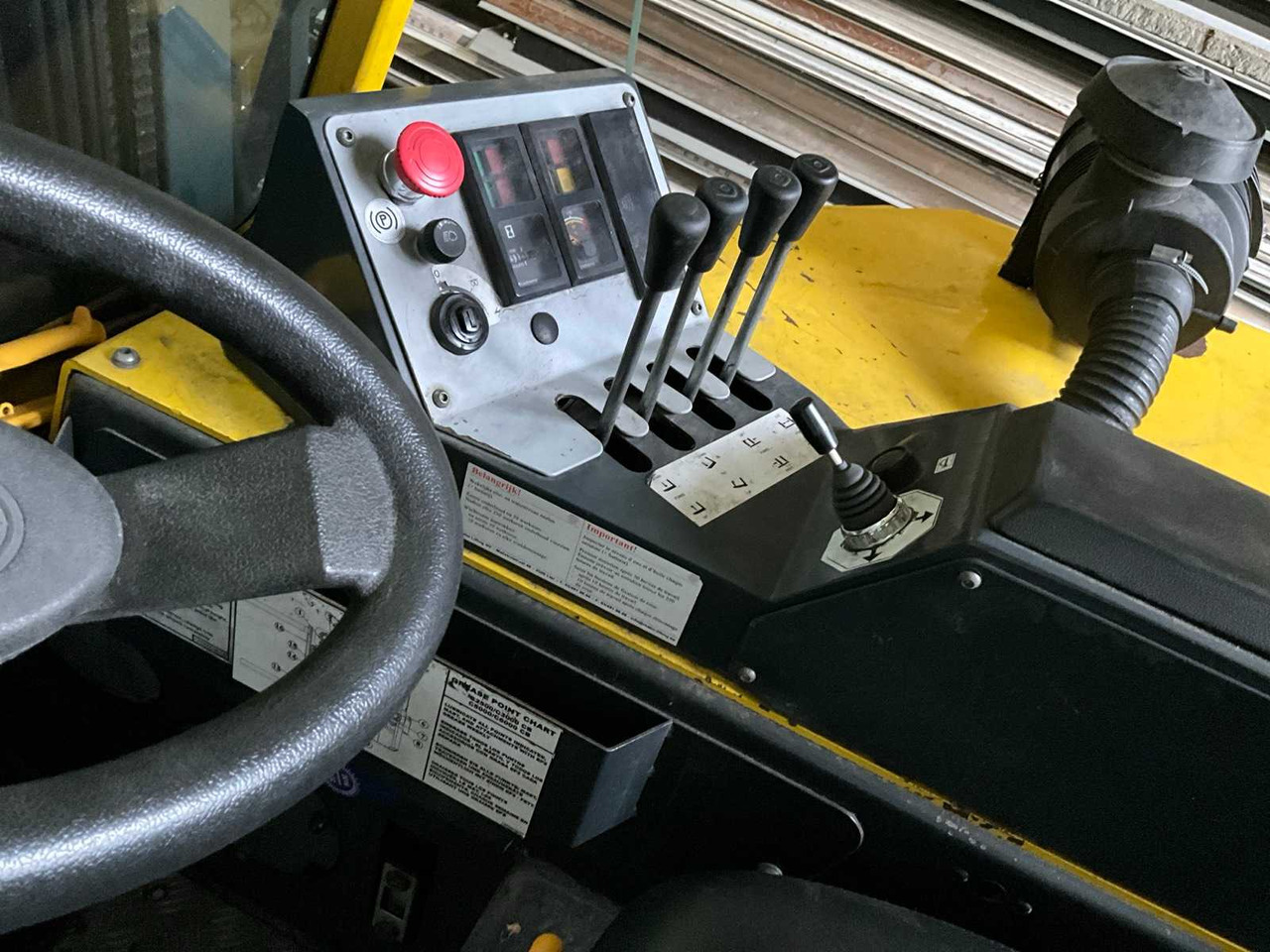 2013 COMBILIFT C3000CB FORKLIFT 4-WAY - Carrello elevatore: foto 4 2013 COMBILIFT C3000CB FORKLIFT 4-WAY - Carrello elevatore: foto 4