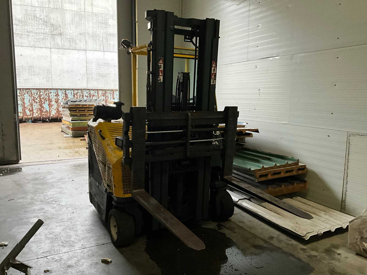 2013 COMBILIFT C3000CB FORKLIFT 4-WAY - Carrello elevatore: foto 2 2013 COMBILIFT C3000CB FORKLIFT 4-WAY - Carrello elevatore: foto 2