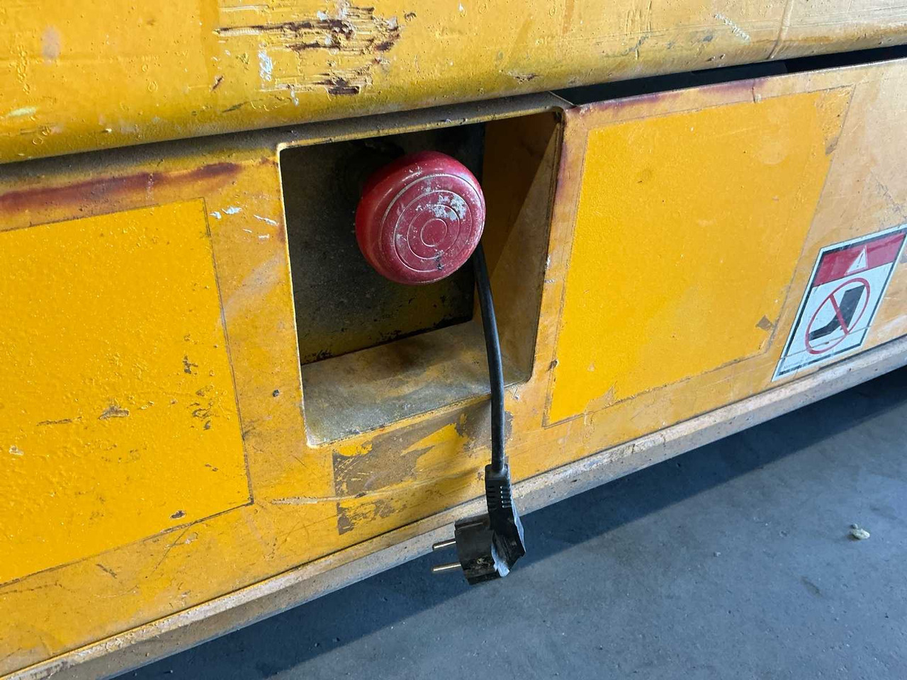 Piattaforma aerea 2013 HAULOTTE COMPACT 8 AERIAL PLATFORM: foto 16