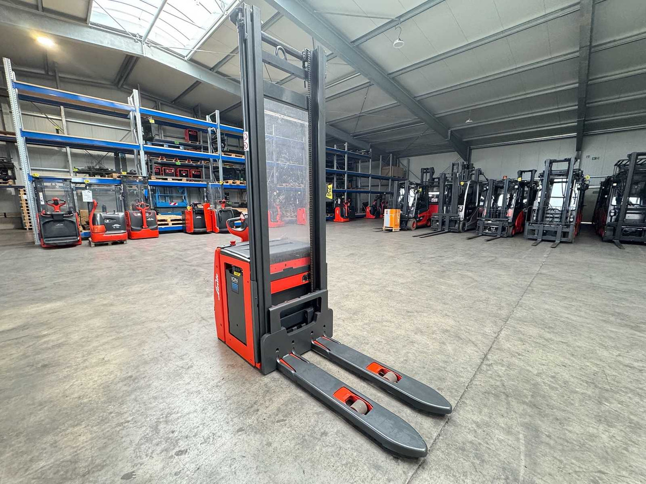 2018 SERVICE +UVV 09/2026 LINDE L14 LITHIUM LI-ION 1,400KG PALLET TRUCK ANT 2,765 HOURS - Carrello elevatore: foto 5 2018 SERVICE +UVV 09/2026 LINDE L14 LITHIUM LI-ION 1,400KG PALLET TRUCK ANT 2,765 HOURS - Carrello elevatore: foto 5