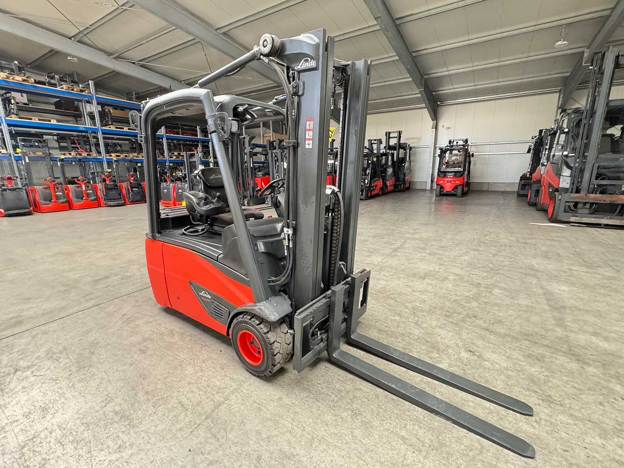 2020 SERVICE + UVV 07/2026 LINDE E20 2.00KG FREE LIFT 10.704 HOURS EVO - Carrello elevatore: foto 5 2020 SERVICE + UVV 07/2026 LINDE E20 2.00KG FREE LIFT 10.704 HOURS EVO - Carrello elevatore: foto 5