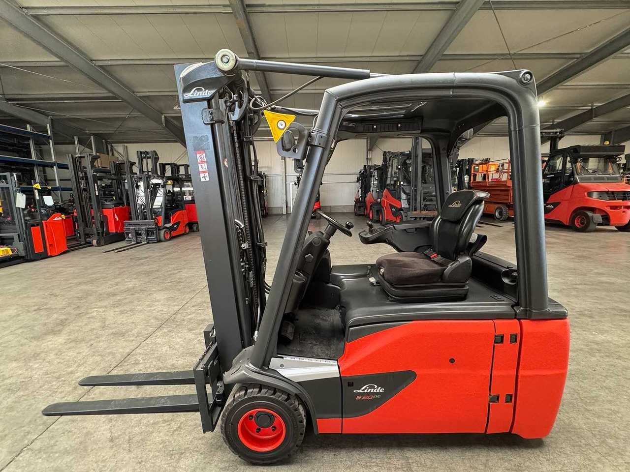 2020 SERVICE + UVV 07/2026 LINDE E20 2.00KG FREE LIFT 10.704 HOURS EVO - Carrello elevatore: foto 2 2020 SERVICE + UVV 07/2026 LINDE E20 2.00KG FREE LIFT 10.704 HOURS EVO - Carrello elevatore: foto 2