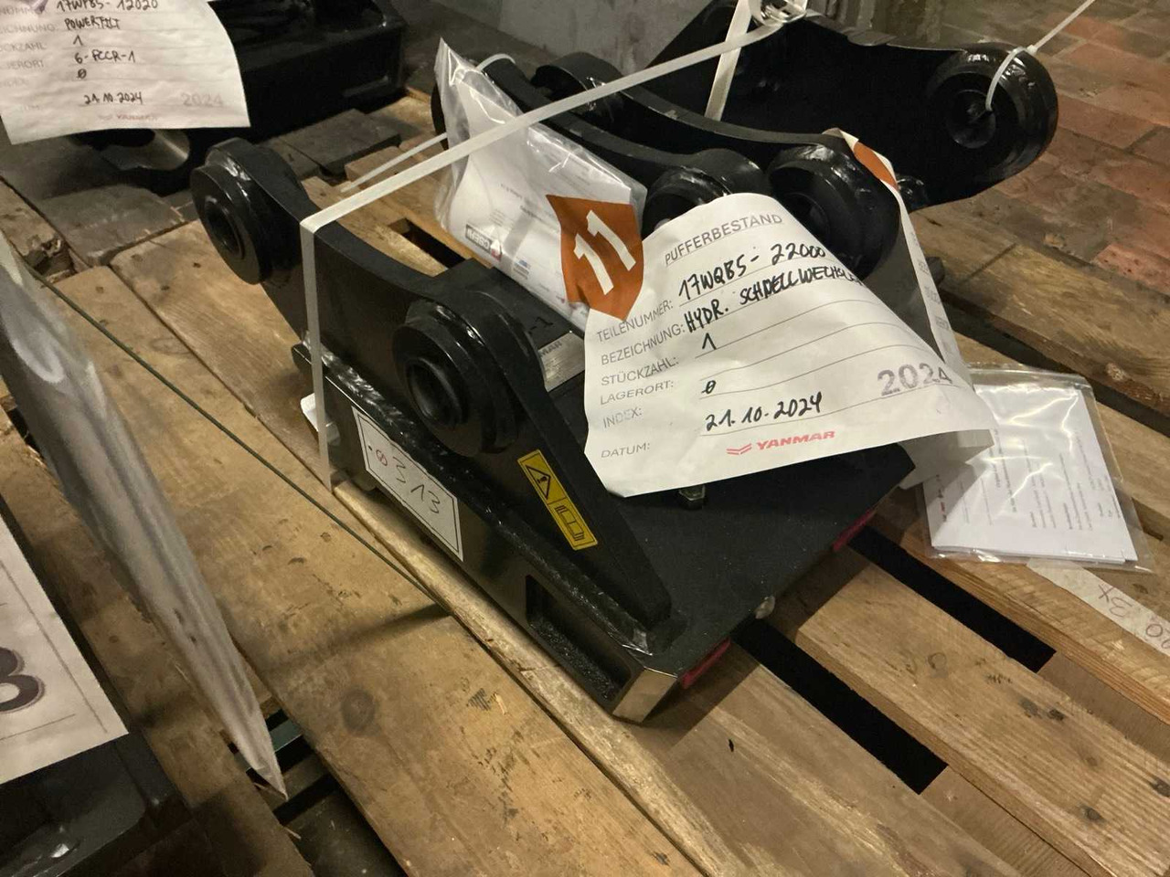 2024 YANMAR HC08-2V QUICK COUPLER, HYDR. - Pala gommata: foto 2 2024 YANMAR HC08-2V QUICK COUPLER, HYDR. - Pala gommata: foto 2