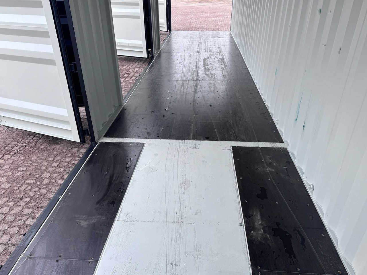 Container marittimo 40ft HQ High Cube shipping container with 3 side doors: foto 16