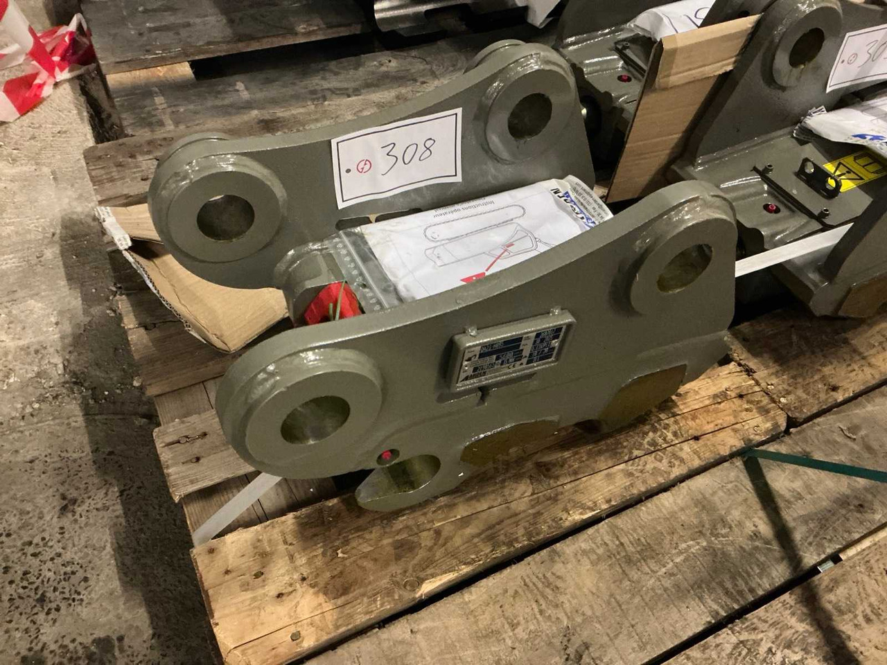 ARDEN - QA23-H095 - 2025 - QUICK COUPLER, HYDR. - Pala gommata: foto 1 ARDEN - QA23-H095 - 2025 - QUICK COUPLER, HYDR. - Pala gommata: foto 1