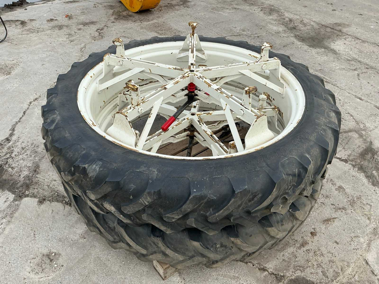 Alliance Row Crop Radial - Cerchi e pneumatici per Trattore: foto 3 Alliance Row Crop Radial - Cerchi e pneumatici per Trattore: foto 3