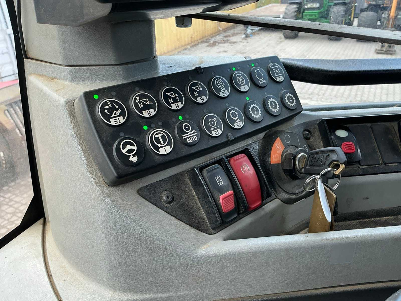 Pala gommata CAT / CATERPILLAR 938M WHEEL LOADER / SHOVEL: foto 16 Pala gommata CAT / CATERPILLAR 938M WHEEL LOADER / SHOVEL: foto 16